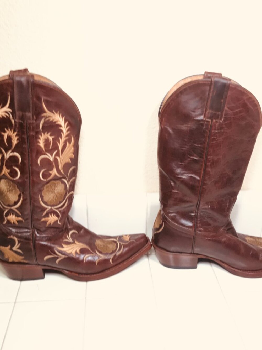 Shyanne Women's Brown Leather Embroidered Western Cowboy Boots Size 6 B - Picture 6 of 16